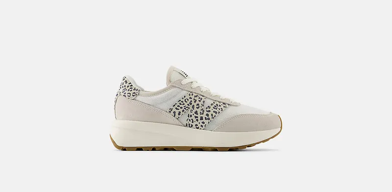 NEW BALANCE 370 “MOONBEAM / SEA SALT / Gum” | U370LP