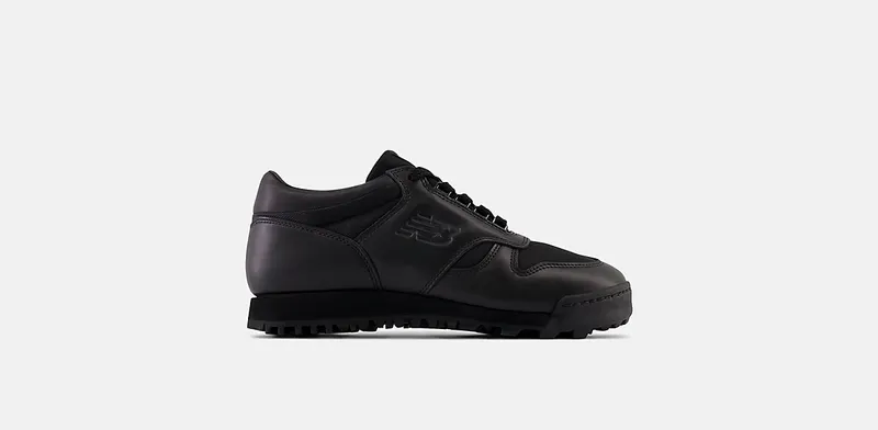 New Balance Rainier Low “Triple Black” | UALGSBBB