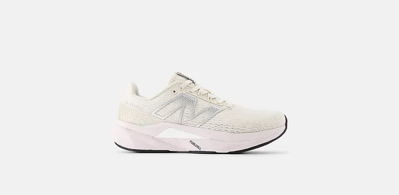 New Balance FuelCell Propel v5 Linen Pink Granite Sea Salt | WFCPRCS5