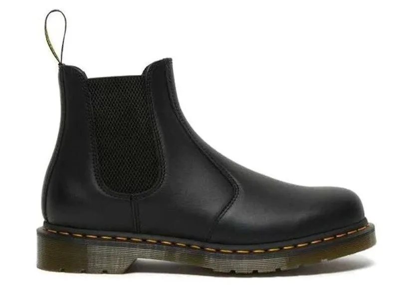 Dr. Martens 2976 Nappa Leather Chelsea Boot Black | 27100001