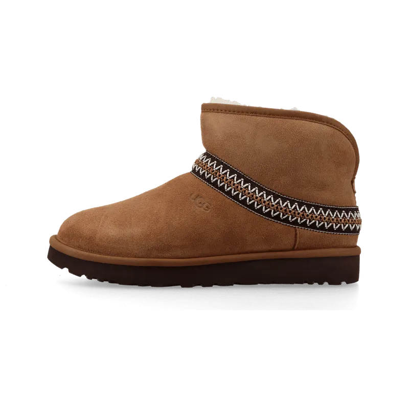 UGG Classic Mini Crescent Chestnut | 1158262-CHE