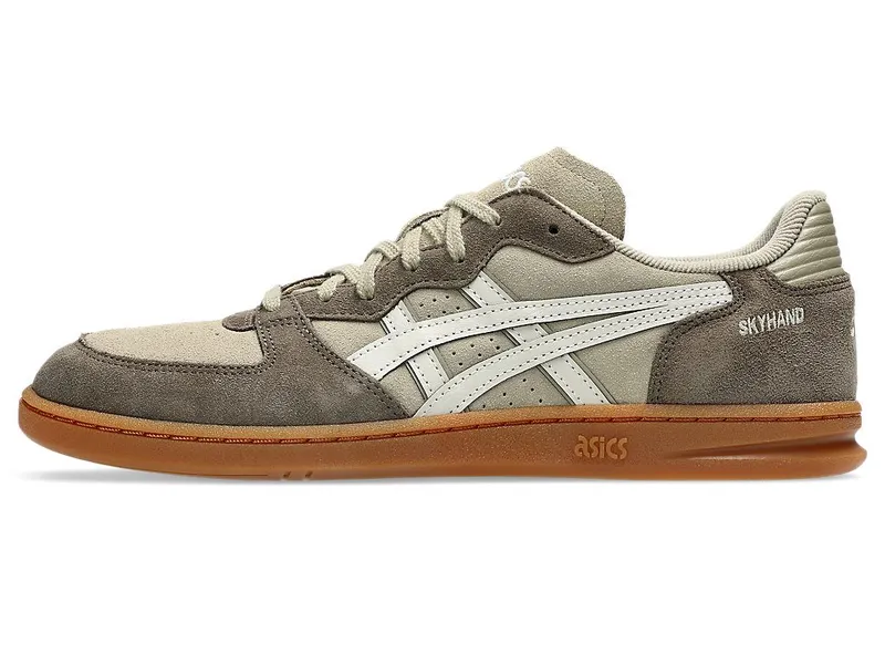 ASICS SKYHAND OG “Driftwood / Smoke Grey” | 1203A452-203