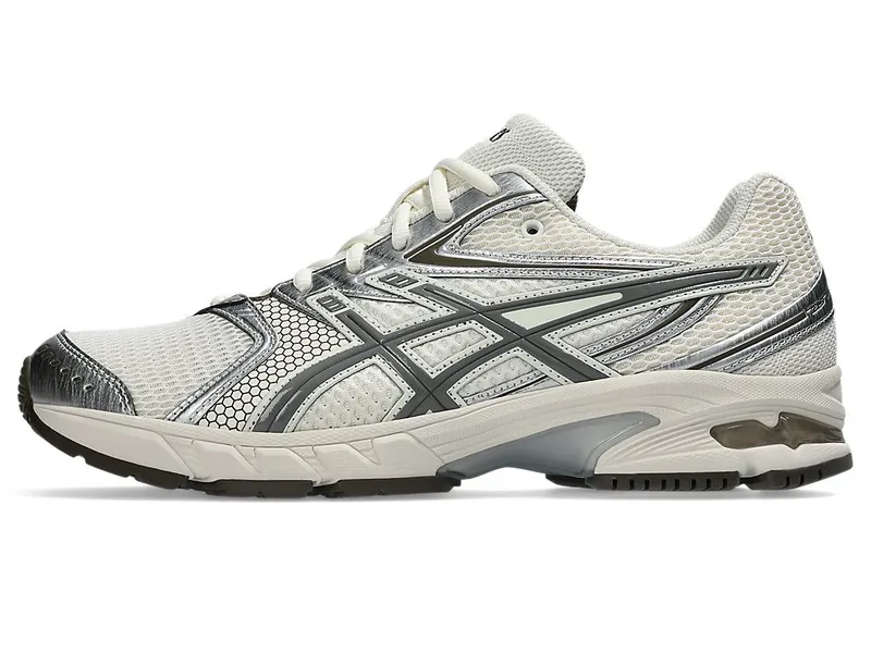 ASICS GEL-DS TRAINER 14 “Cream / Clay Grey” | 1203A607-110