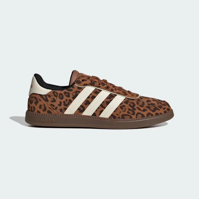 Adidas BREAKNET SLEEK SCHOENEN Dusky Bronze / Cream White / Gum | KK4670