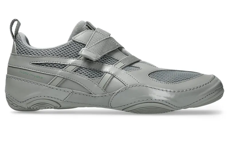 Issey Miyake x Asics Hyper Taping “Grey” | 1203B189020