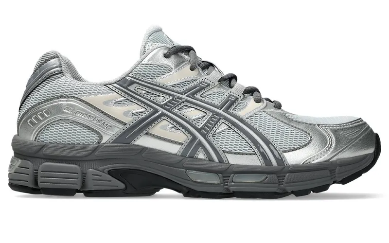 Asics Gel-Stratus MC “Concrete Carbon” | 1203B219-020