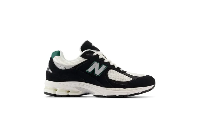 New Balance 2002R “Black” | M2002RRA