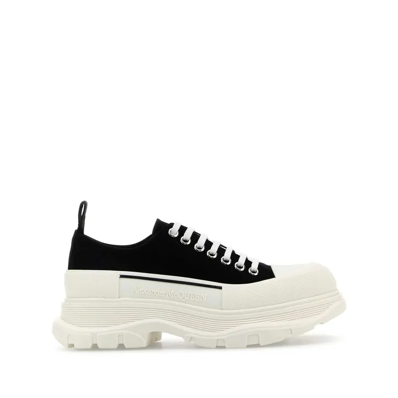 Alexander Mcqueen Tread Slick “Black” | 705660 W4AAQ 1070