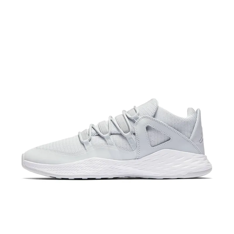 Jordan Formula 23 Low Pure Platinum “Pure Platinum / Pure Platinum / White” | 919724-015