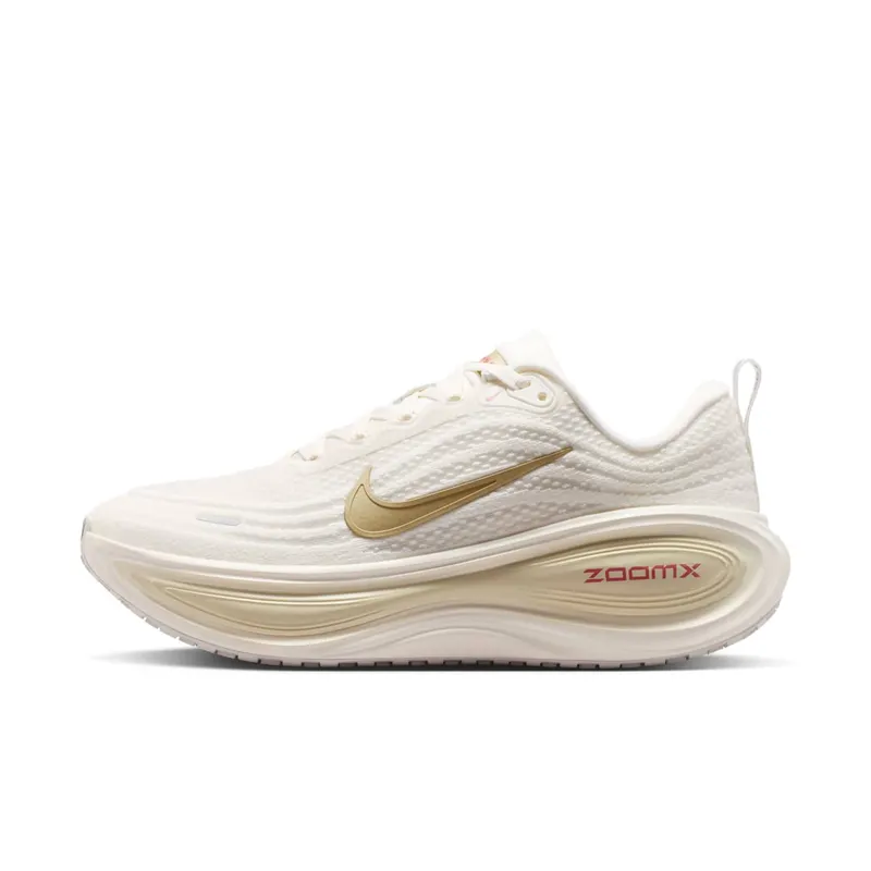 Nike Vomero Plus “Sail Metallic Gold Grain” | HV8154-109