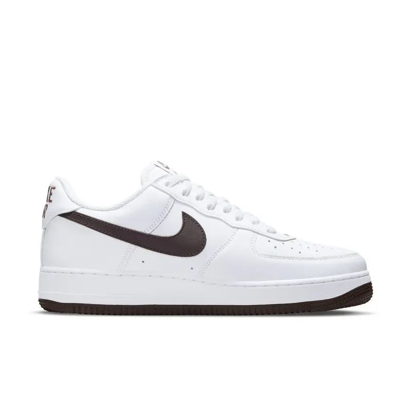 Nike Air Force 1 Low Retro Wit/Metallic Gold/Chocolate (DM0576-100)