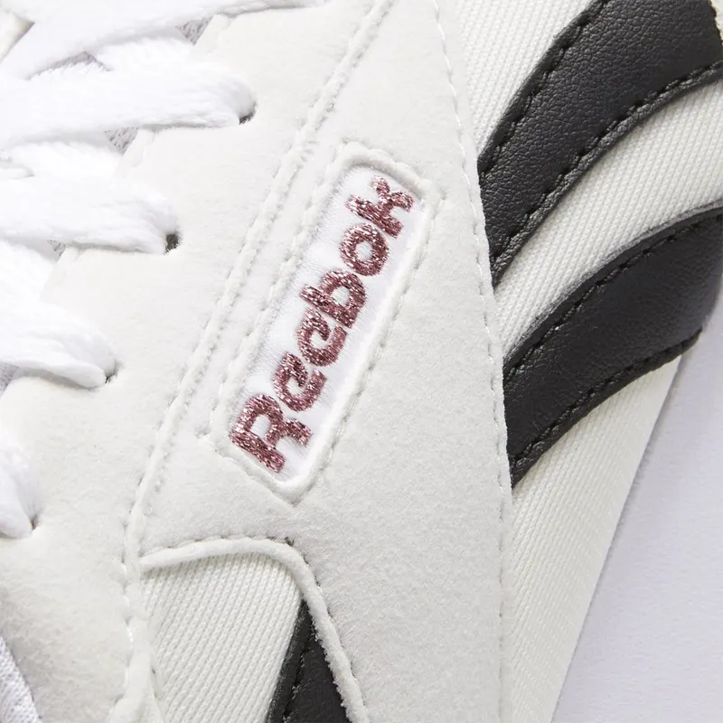 Reebok Rewind Run Schoenen White / Core Black / Blush Metal