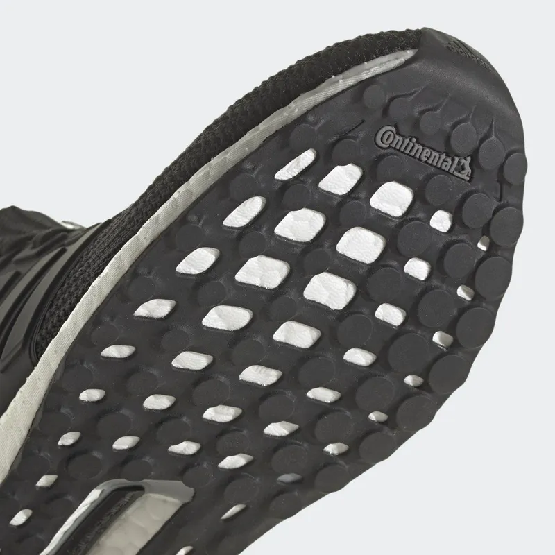 adidas Ultraboost 4.0 DNA Core Black / Core Black / Cloud White (FY9123)