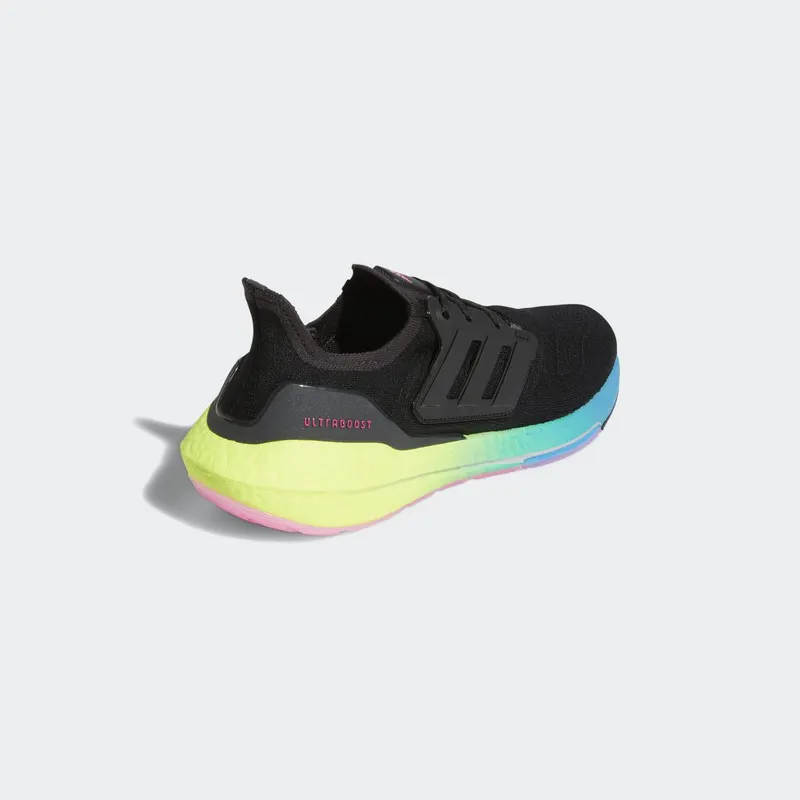 adidas Ultraboost 22 Core Black / Core Black / Carbon (GV8829)