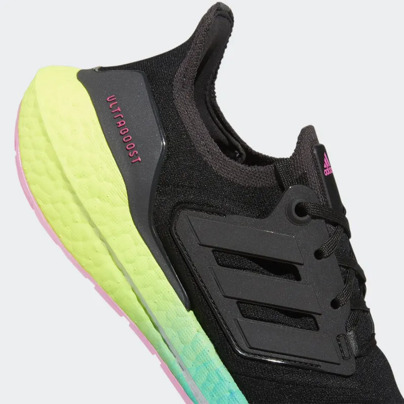 adidas Ultraboost 22 Core Black / Core Black / Carbon (GV8829)