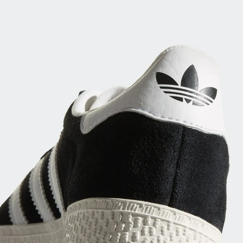 adidas Gazelle Core Black / Footwear White / Gold Metallic (BB2507)