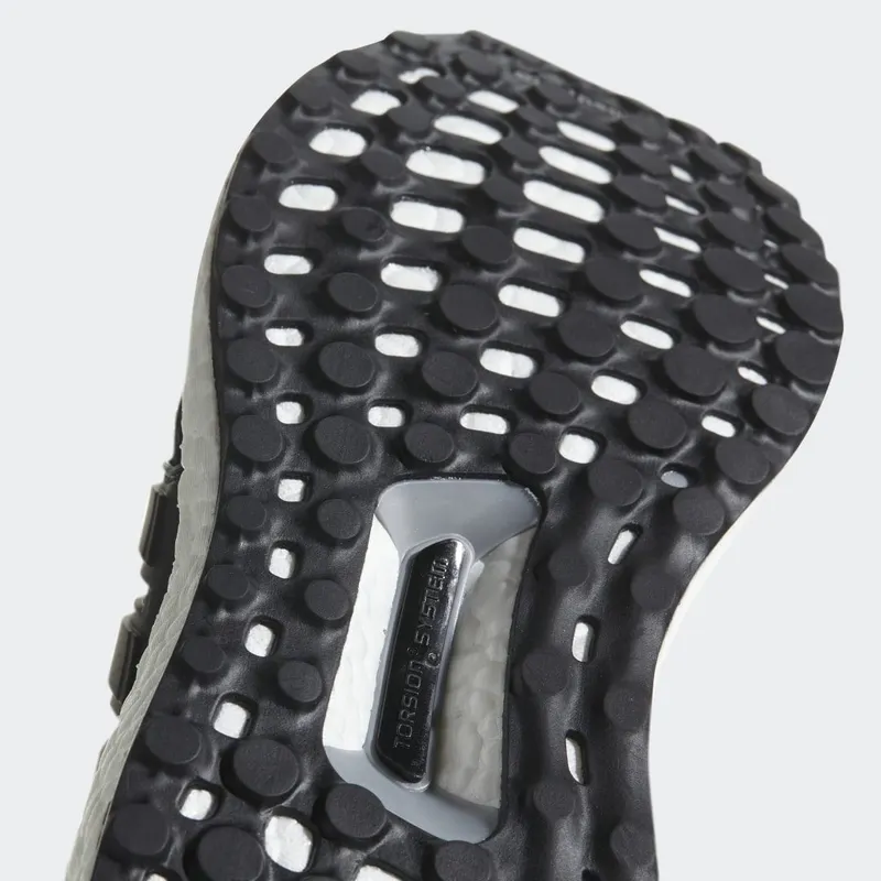 adidas Ultraboost Core Black / Core Black / Core Black (BB6149)