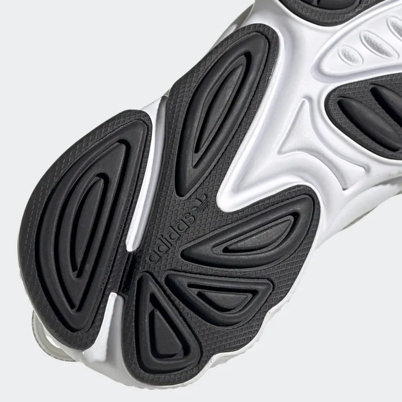 adidas OZWEEGO Cloud White / Cloud White / Core Black (EE7773)