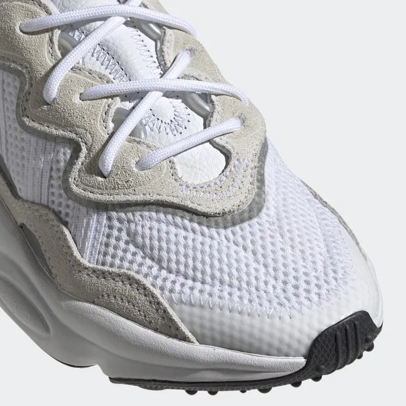 adidas OZWEEGO Cloud White / Cloud White / Core Black (EE7773)