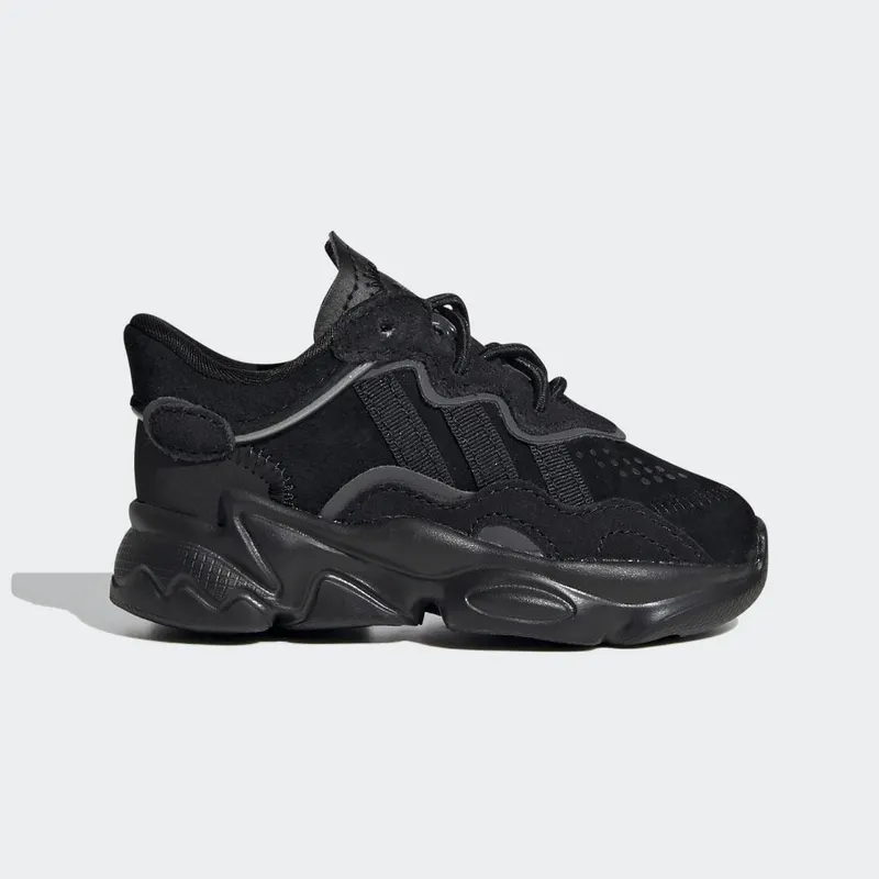 adidas OZWEEGO Core Black / Core Black / Night Metallic (EF6300)