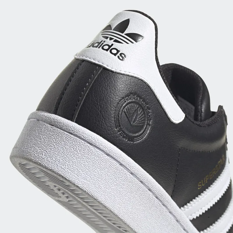 adidas Superstar Vegan Core Black / Cloud White / Gold Metallic (FW2296)