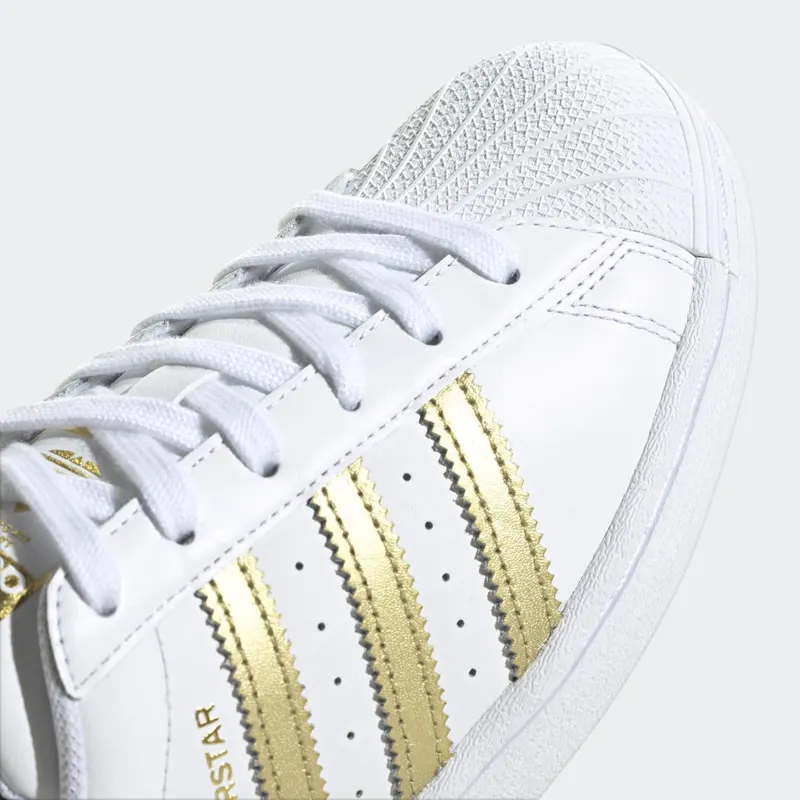 adidas Superstar Cloud White / Gold Metallic / Cloud White (FX7483)