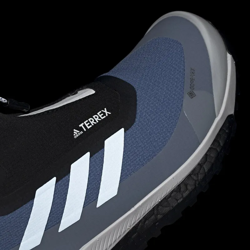 adidas Terrex Free Hiker COLD.RDY Bergschoenen Focus Blue / Halo Blue / Core Black (FZ3132)