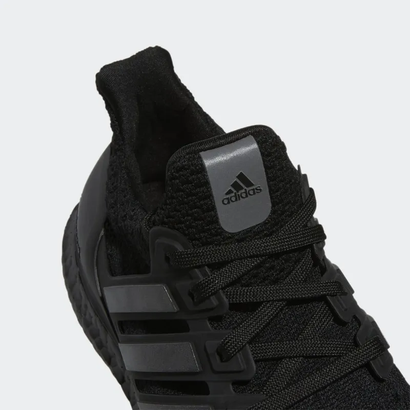 adidas Ultraboost 5 DNA Running Sportswear Lifestyle Core Black / Core Black / Core Black (GV8743)