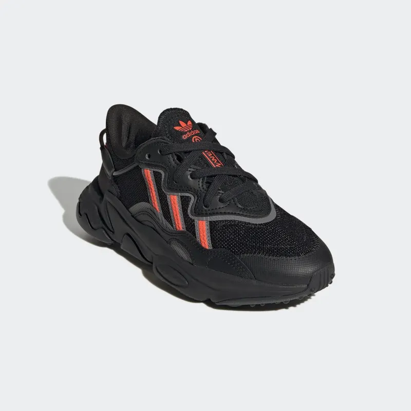 adidas OZWEEGO Core Black / Solar Red / Grey Six (GV8888)