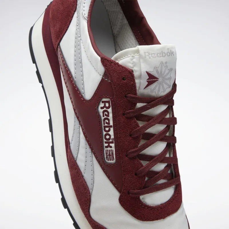 Reebok AZ II Schoenen Chalk / Classic Burgundy / Pure Grey 2