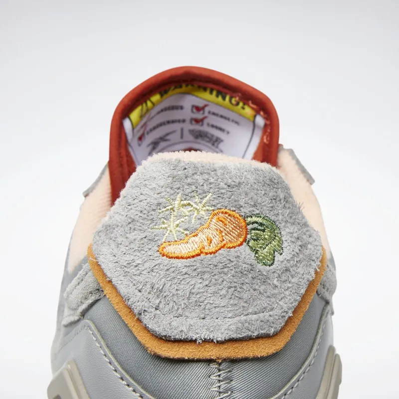 Reebok Looney Tunes Classic Legacy AZ Schoenen Flat Grey / Pure Grey 5 / Medium Grey