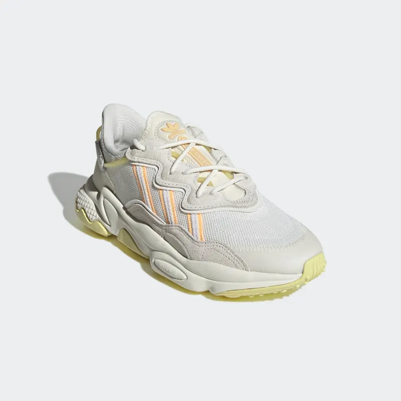 adidas OZWEEGO Off White / Calvi / Acid Orange (GW5623)