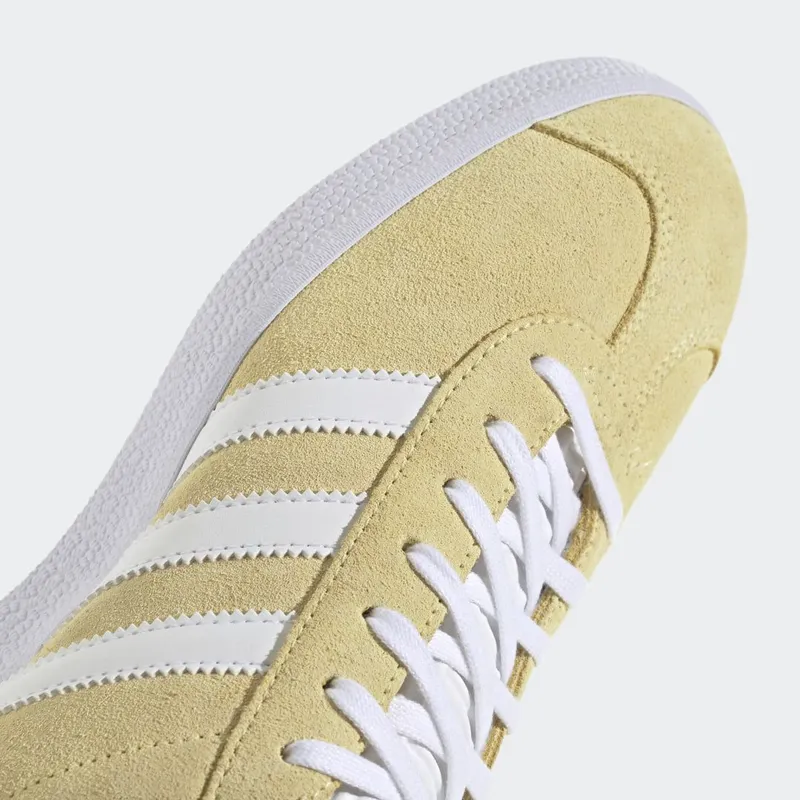 adidas Gazelle Almost Yellow / Cloud White / Gold Metallic (GX2203)