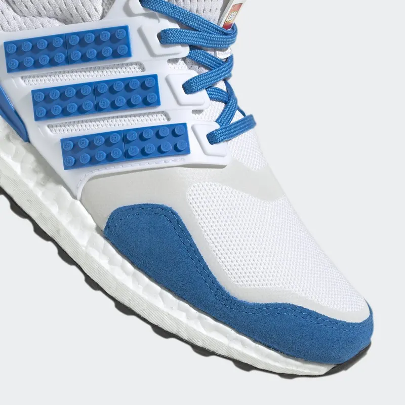 adidas adidas Ultraboost DNA x LEGO® COLORS Running Cloud White / Shock Blue / Core Black (GX2549)