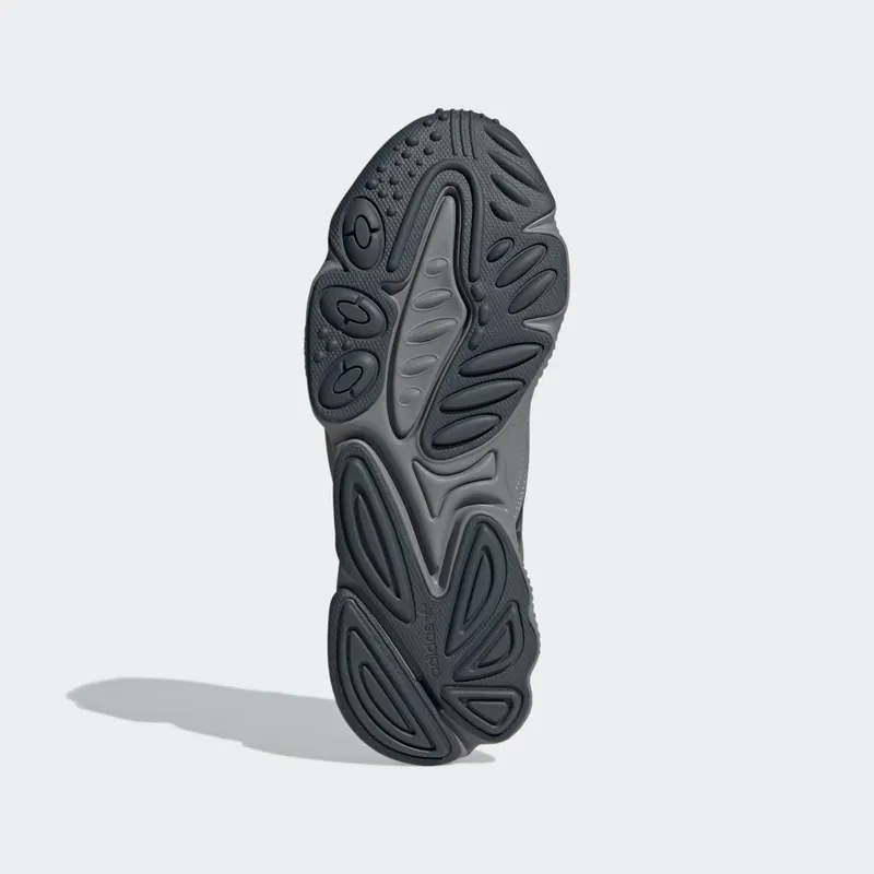 adidas OZWEEGO Grey Three / Grey Six / Core Black (GX3323)