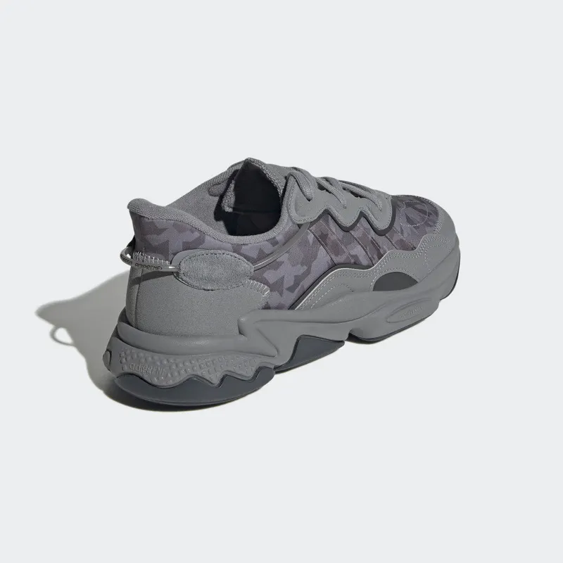 adidas OZWEEGO Grey Three / Grey Six / Core Black (GX3323)