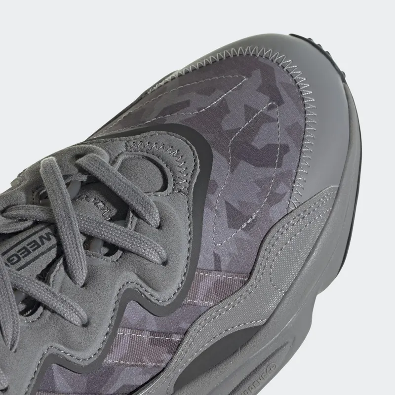 adidas OZWEEGO Grey Three / Grey Six / Core Black (GX3323)