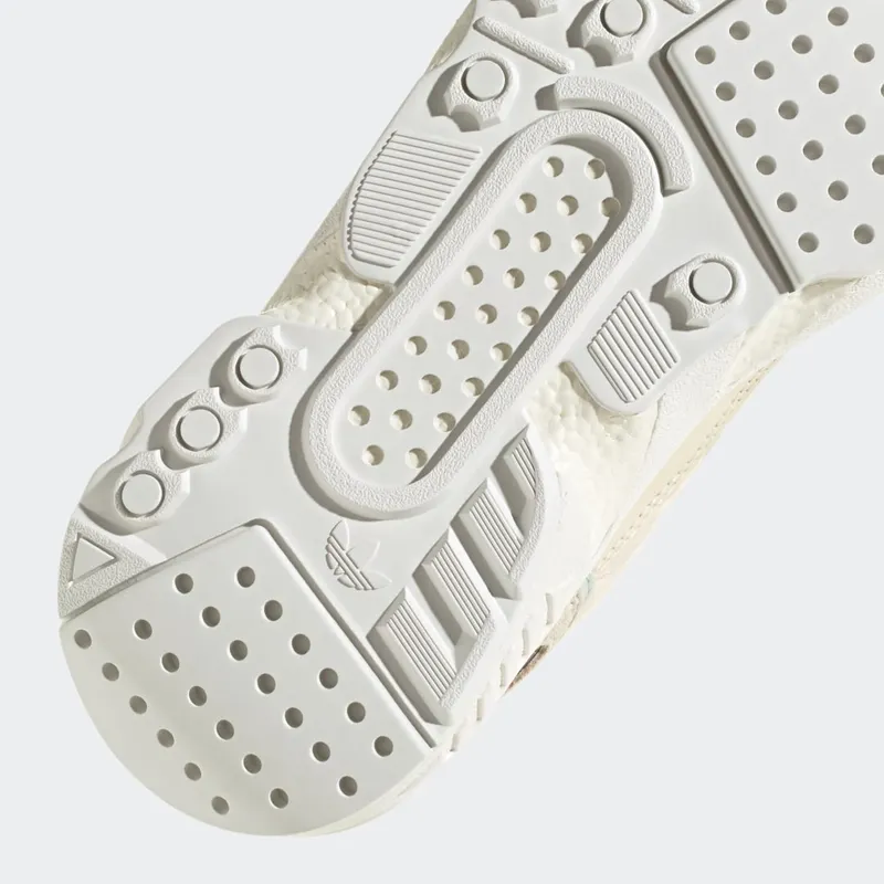 adidas ZX 22 BOOST Ecru Tint / Linen Green / Cloud White (GX4613)
