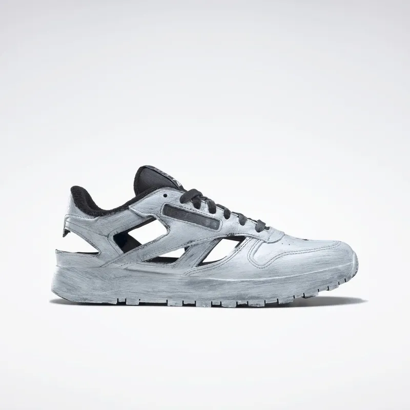 Reebok Maison Margiela Classic Leather DQ Schoenen Black / Black / Cloud White