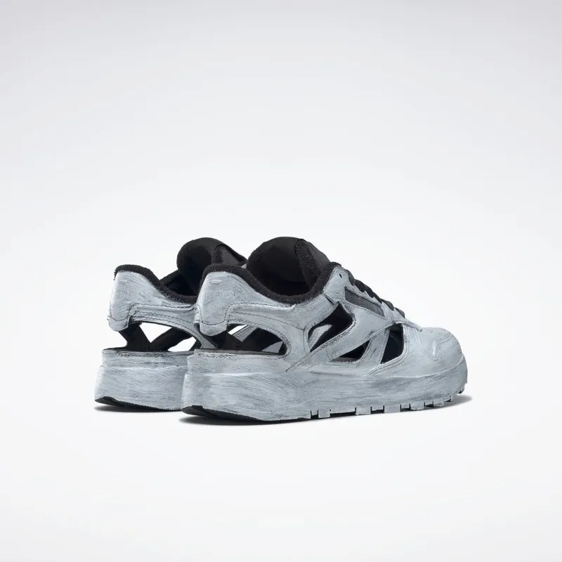 Reebok Maison Margiela Classic Leather DQ Schoenen Black / Black / Cloud White