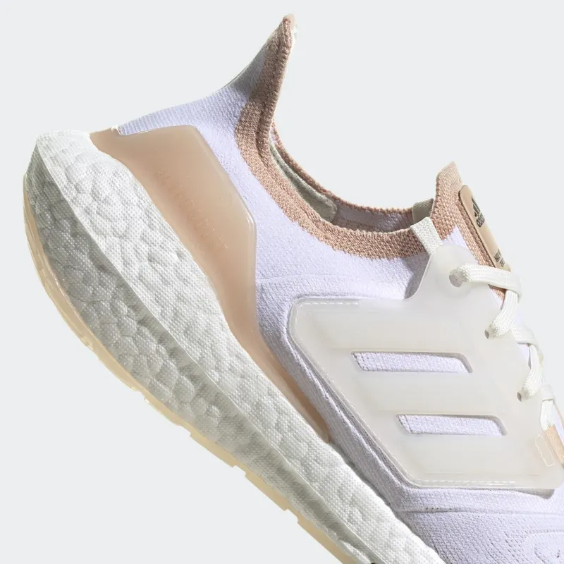 adidas Ultraboost 22 Made with Nature Core White / Core White / Halo Blush (GX8072)