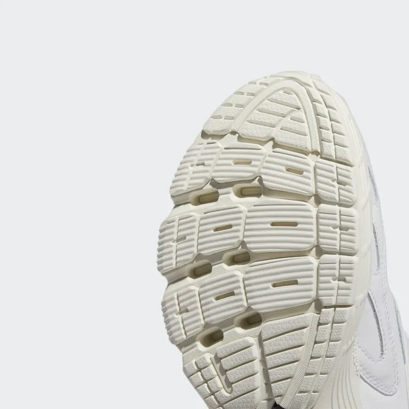 adidas Astir Cloud White / Cloud White / Off White (GX8549)