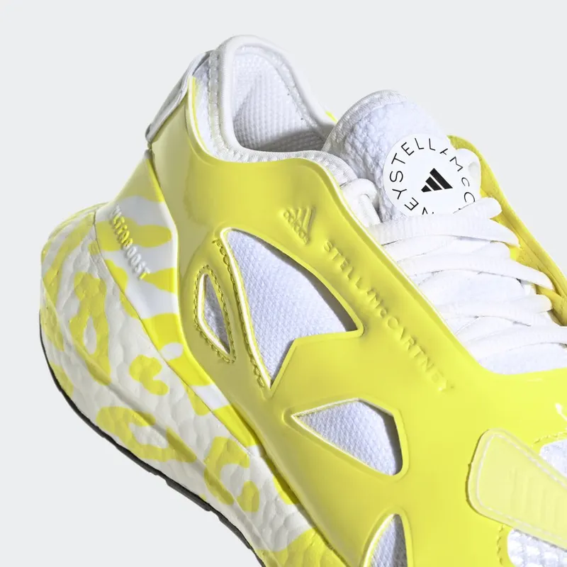 adidas adidas by Stella McCartney Ultraboost 22 Shock Yellow / Shock Yellow / Cloud White (GX9864)
