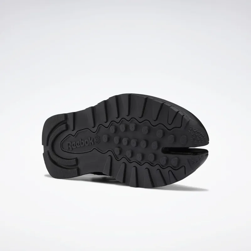 Reebok Maison Margiela Classic Leather DQ Schoenen Black / Cloud White / Black