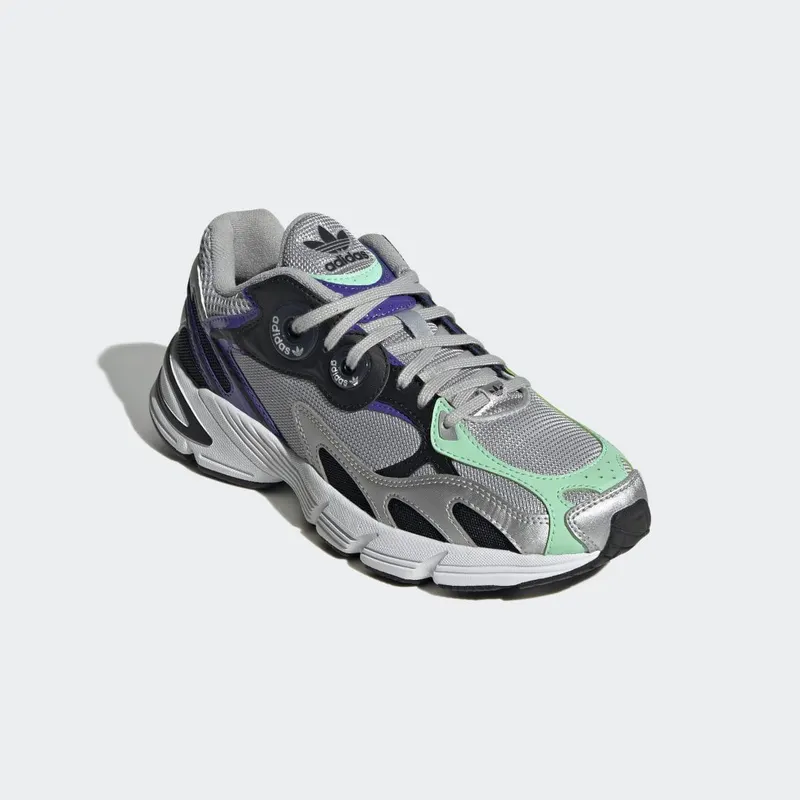 adidas Astir Silver Metallic / Silver Metallic / Core Black (GY1121)