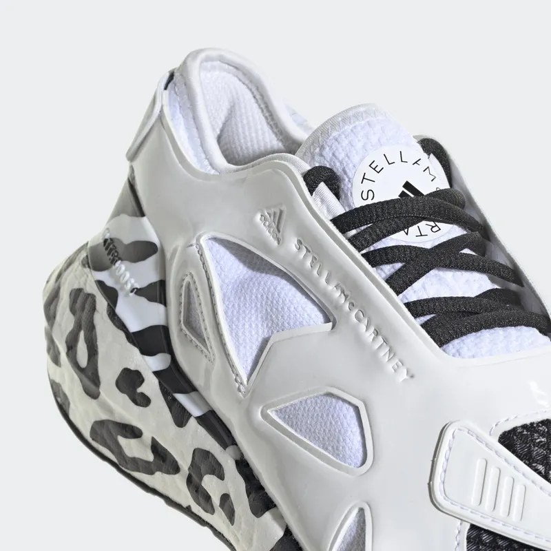 adidas adidas by Stella McCartney Ultraboost 22 Cloud White / Cloud White / Core Black (GY4410)