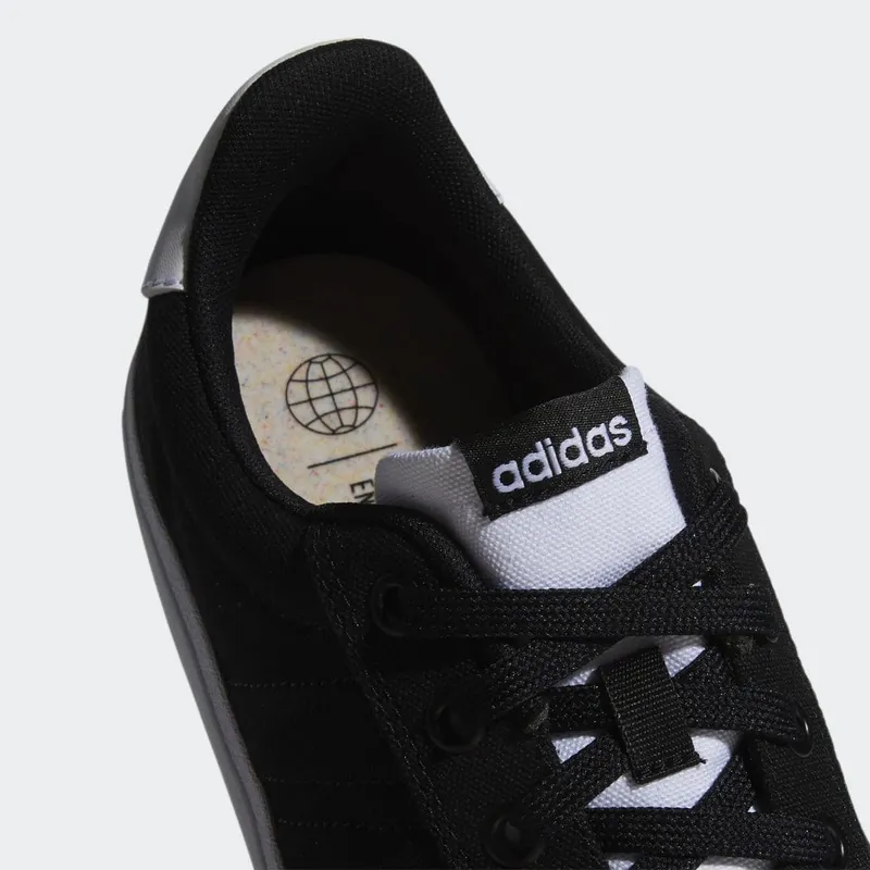 adidas Vulc Raid3r Skateboarding Core Black / Core Black / Cloud White (GY5496)
