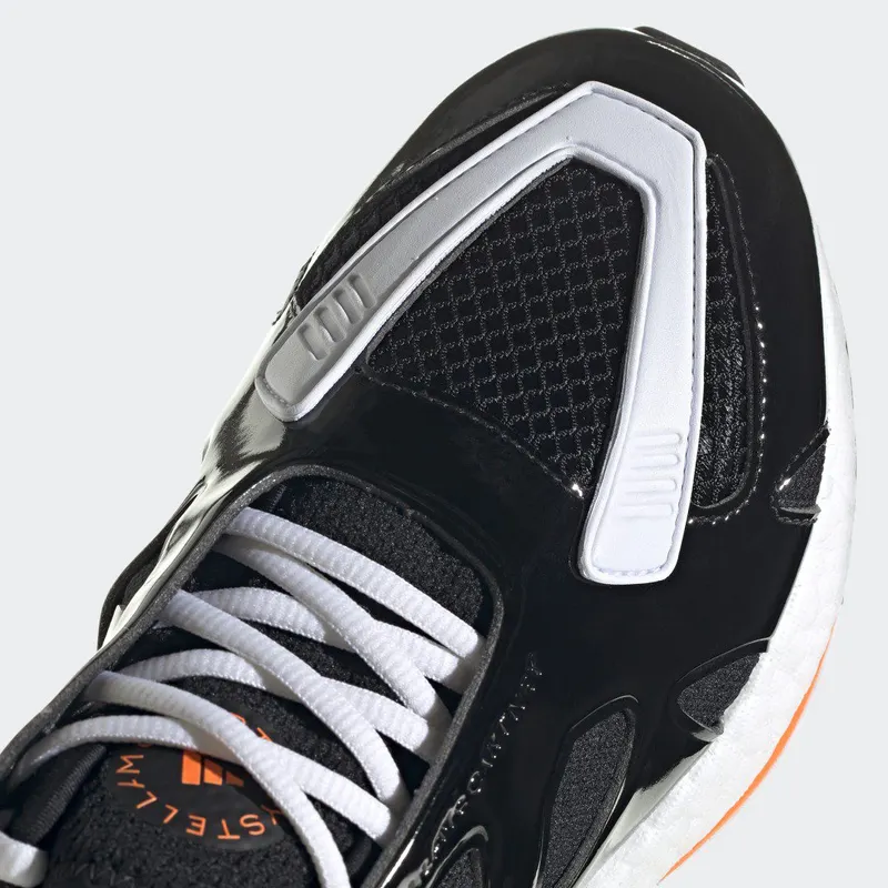adidas adidas by Stella McCartney UltraBOOST 22 Core Black / Cloud White / Signal Orange (GY6087)