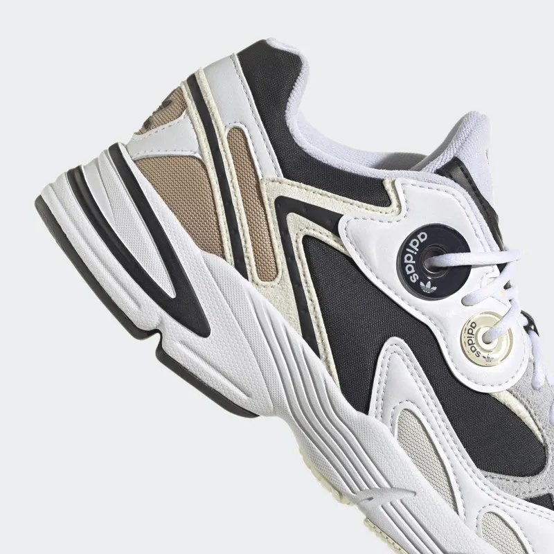 adidas Astir Cloud White / Core Black / Cream White (GY9549)