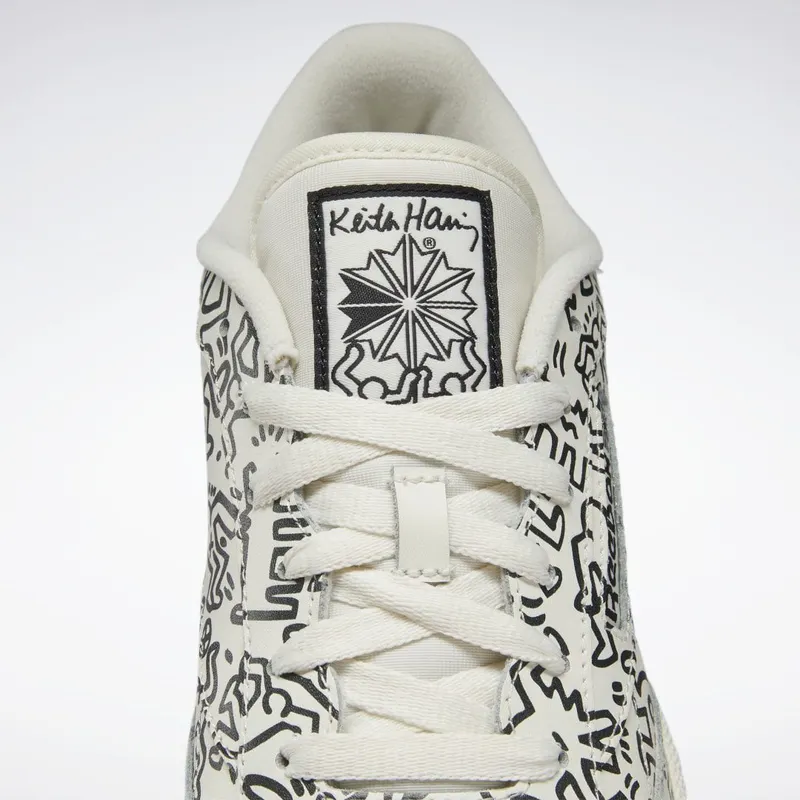 Reebok Keith Haring Club C Schoenen Chalk / Pure Grey 8 / Chalk